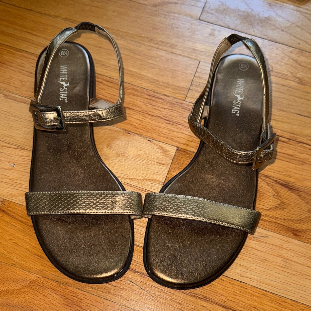 White Stag Metallic Sandals Sz 8.5